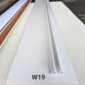 W19